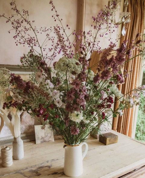 White Halliesphere & Jug Gift Set