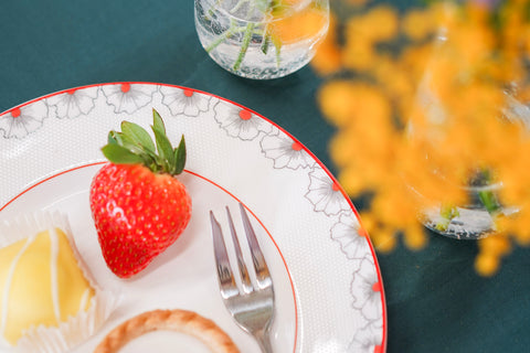 Floral Twist Tea Plate Red